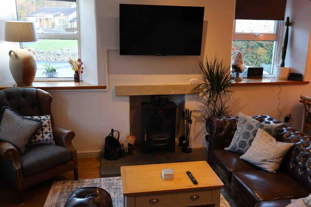 Charming Dog-Friendly Yorkshire Dales Cottage, Austwick ภายนอก รูปภาพ