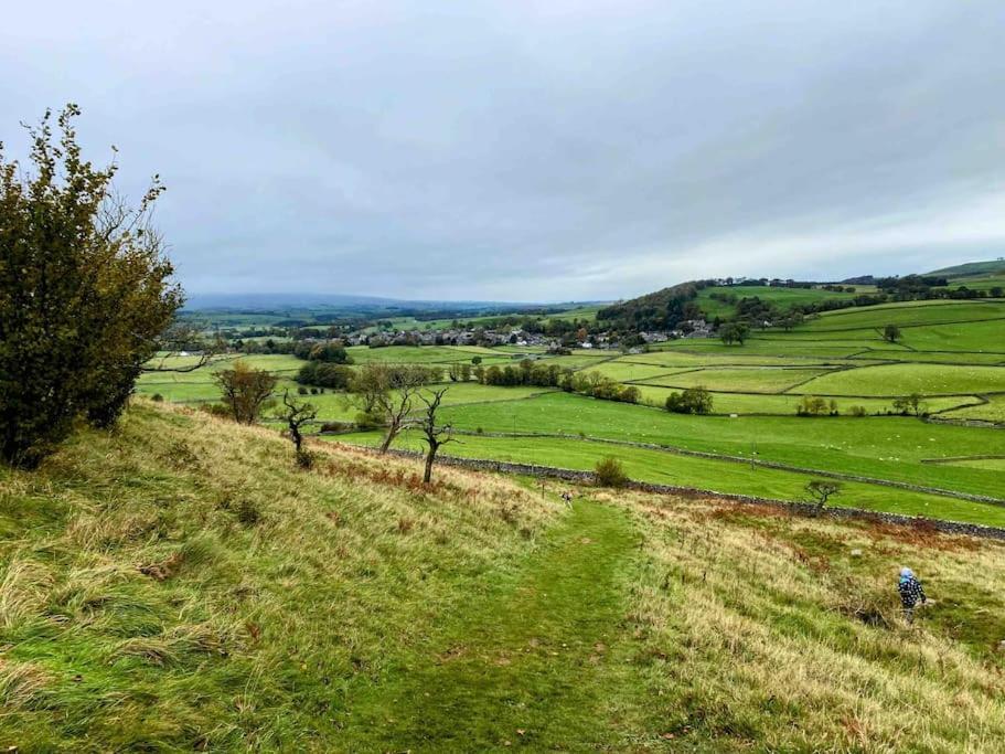Charming Dog-Friendly Yorkshire Dales Cottage, Austwick ภายนอก รูปภาพ